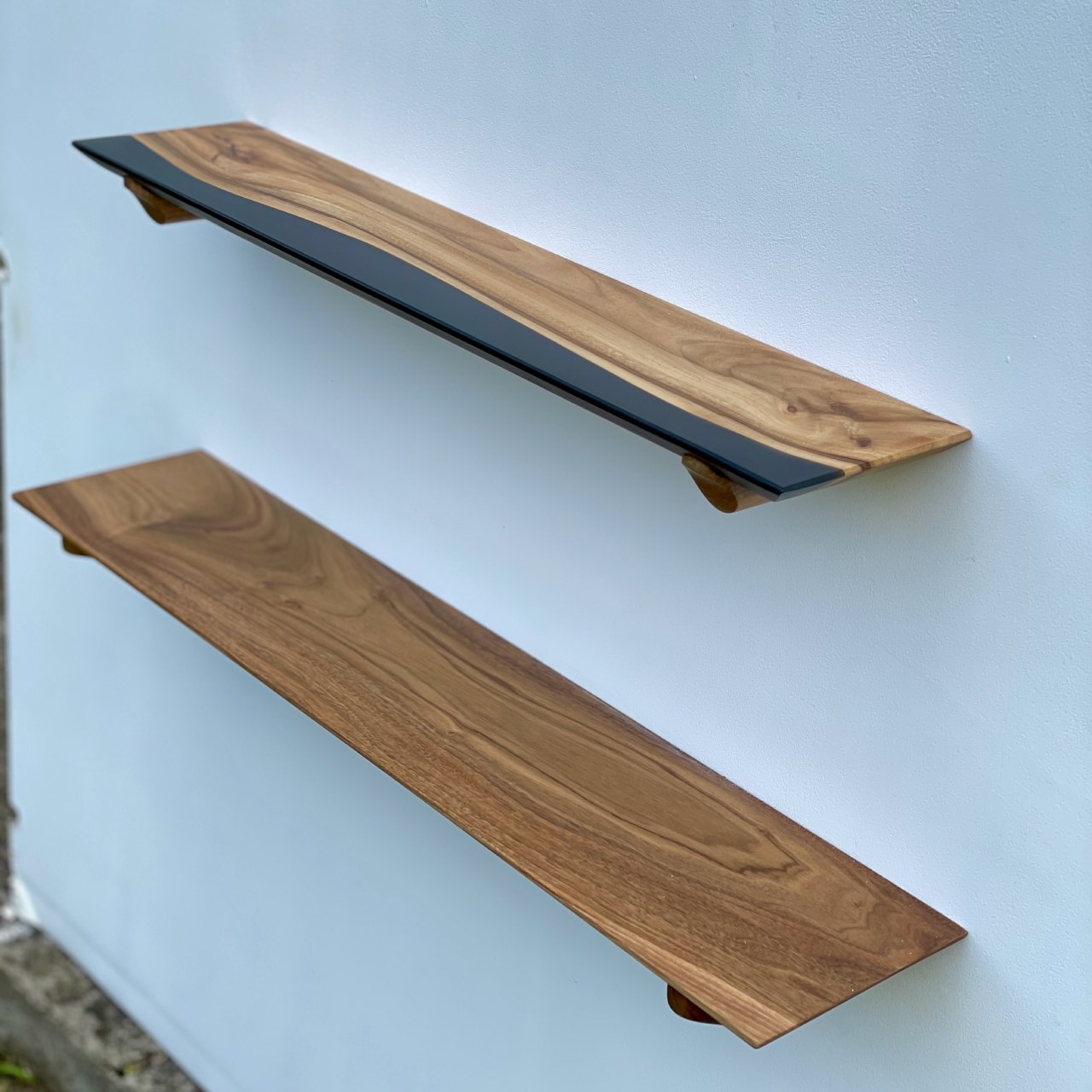 Плаваюча полиця Walnut Classic